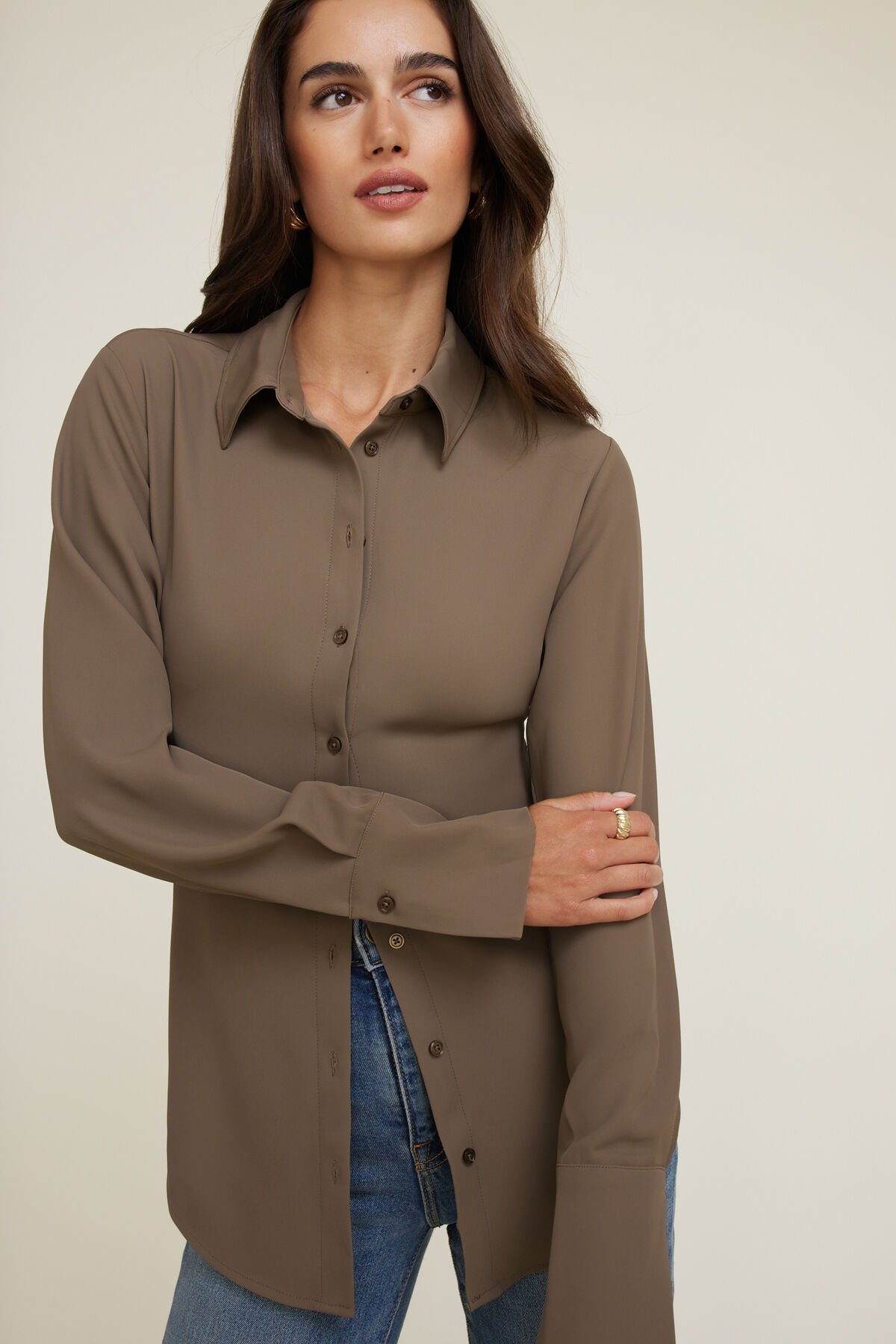 100100022_7TL_alt1_1920x2880.jpg